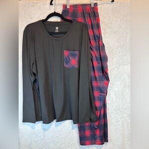 MoFiz Women’s Pajama Lounge Set 2XL | Black Top w/ Plaid Pocket + Red Plaid Pant